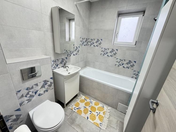 Apartament cu 2 camere decomandat, mobilat în Broscărie