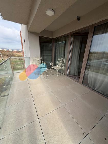 Apartament cu 2 camere semidecomandat în Borhanci
