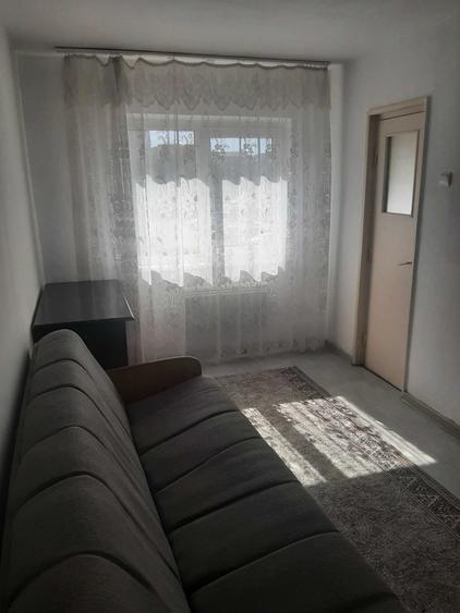 Garsonieră decomandată în Mărăței