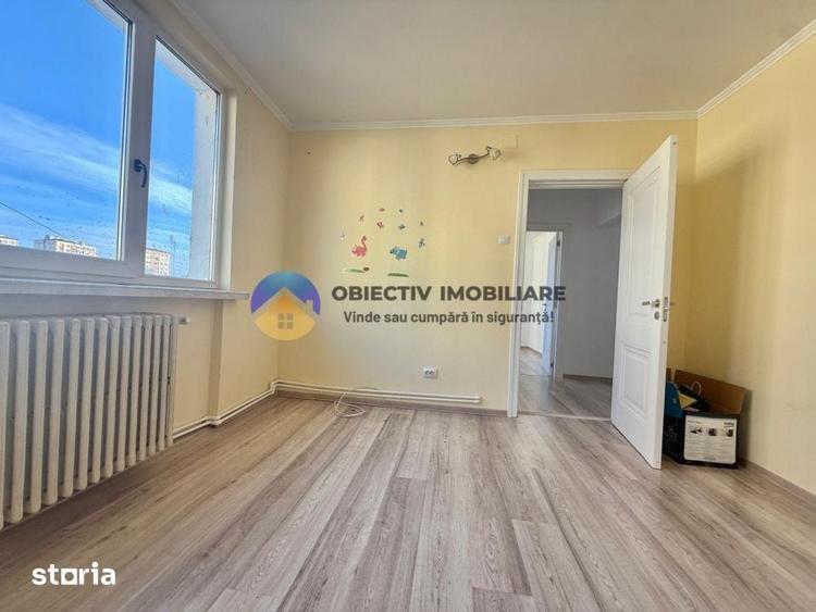 Apartament cu 3 camere decomandat în Vest
