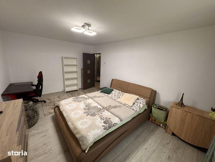 Apartament cu 2 camere decomandat în Rovine