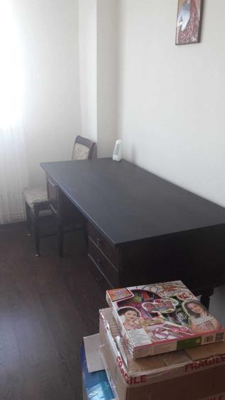 Apartament cu 3 camere decomandat în Exterior Vest