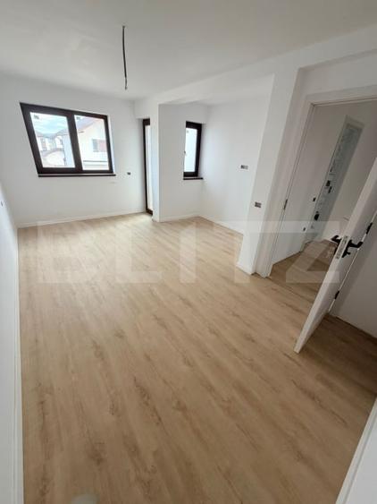 Duplex cu 4 camere cu Teren 250 Mp în Tărlungeni