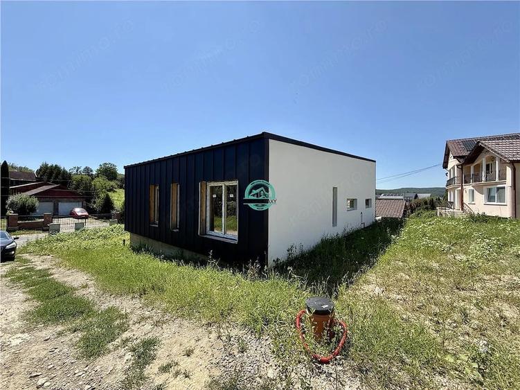Casă cu 3 camere cu Teren 400 Mp în Corunca