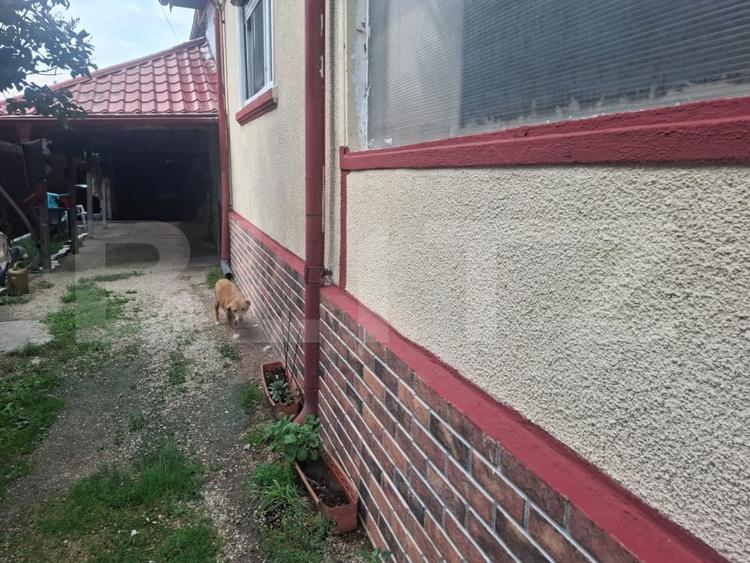 Casă individuală cu 3 camere cu Canalizare în Titu