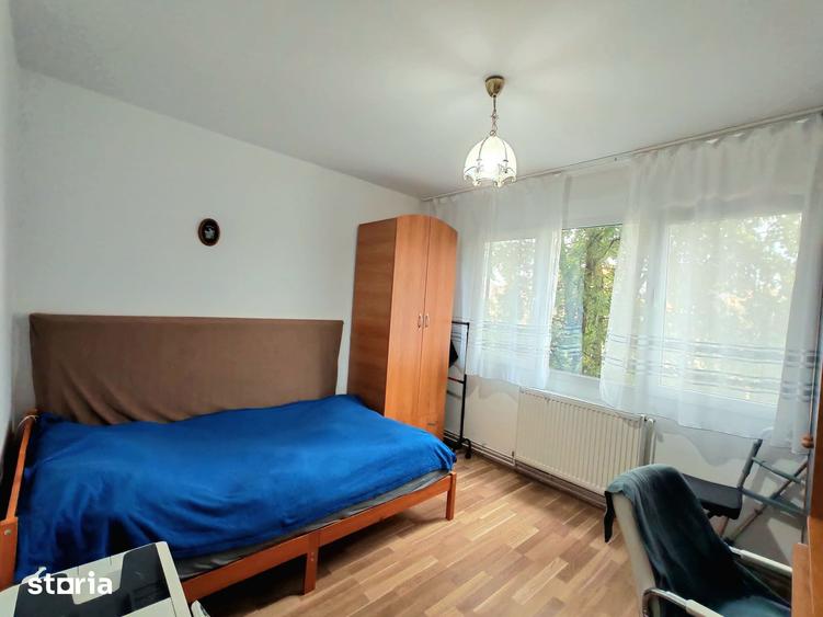 Apartament cu 3 camere semidecomandat în Olimpia-Stadion
