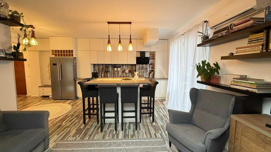 Apartament cu 2 camere semidecomandat, mobilat în Mănăștur