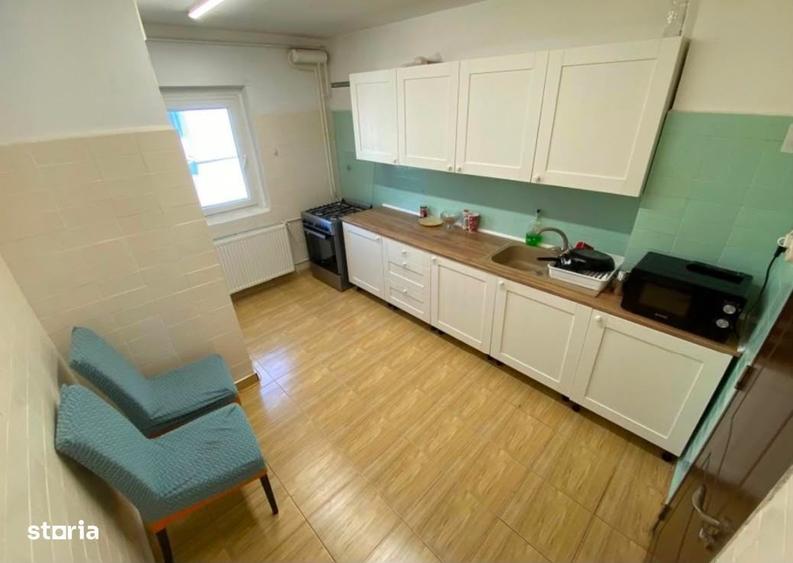 Apartament cu 3 camere decomandat în Gorjului