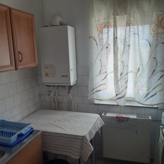 Garsonieră decomandată în Dorobanți