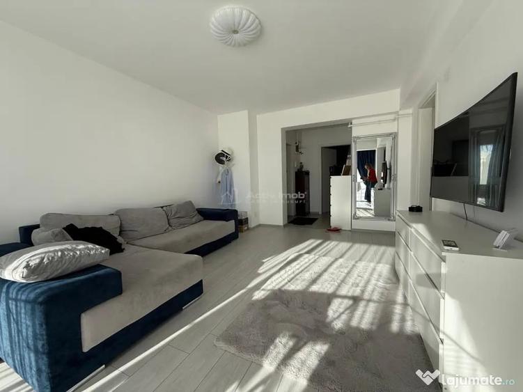 Apartament cu 2 camere decomandat în Olteniței