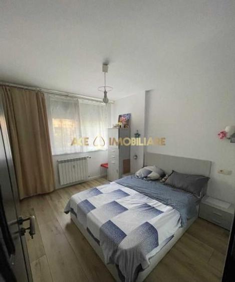 Apartament cu 2 camere decomandat, mobilat în Victoriei