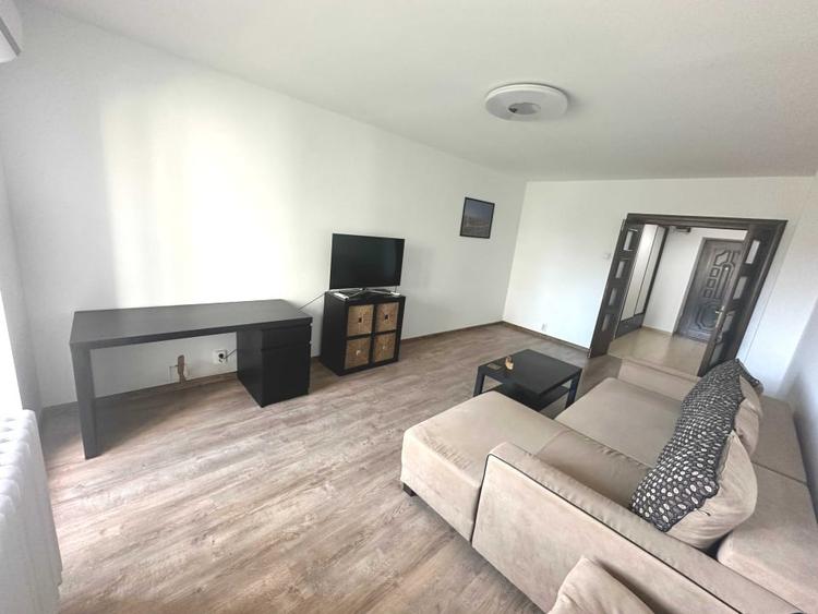 Apartament cu 2 camere decomandat, mobilat în Unirii