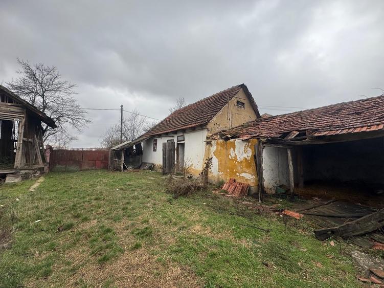 Teren Construcții intravilan de 1439 mp, în Șomoșcheș