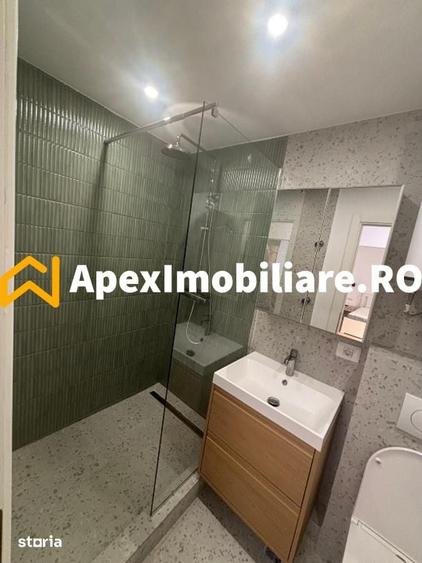 Garsonieră decomandată în Decebal