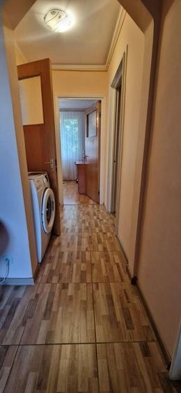 Apartament cu 3 camere decomandat, mobilat în Brâncoveanu