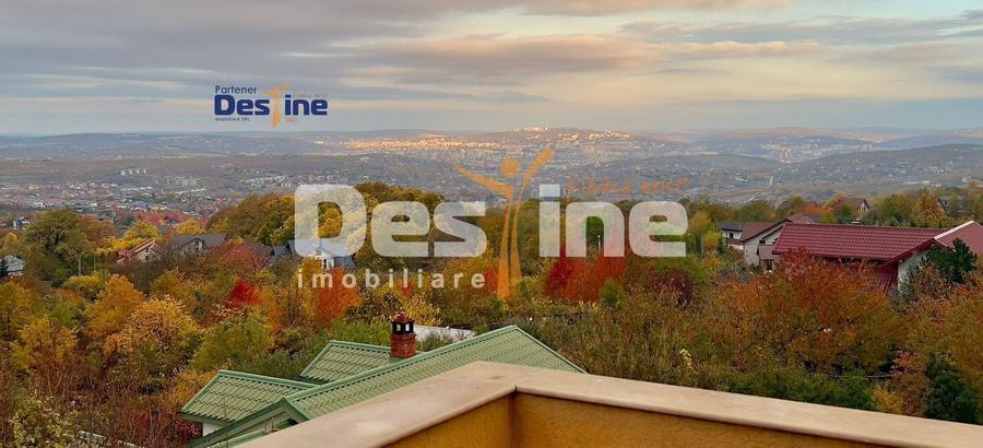 Apartament cu 3 camere decomandat, mobilat în Bucium