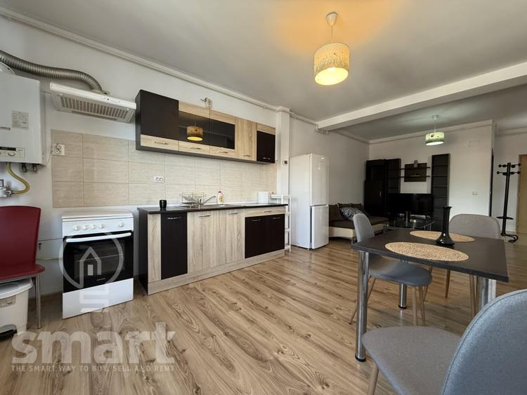 Apartament cu 2 camere semidecomandat, mobilat în Florești