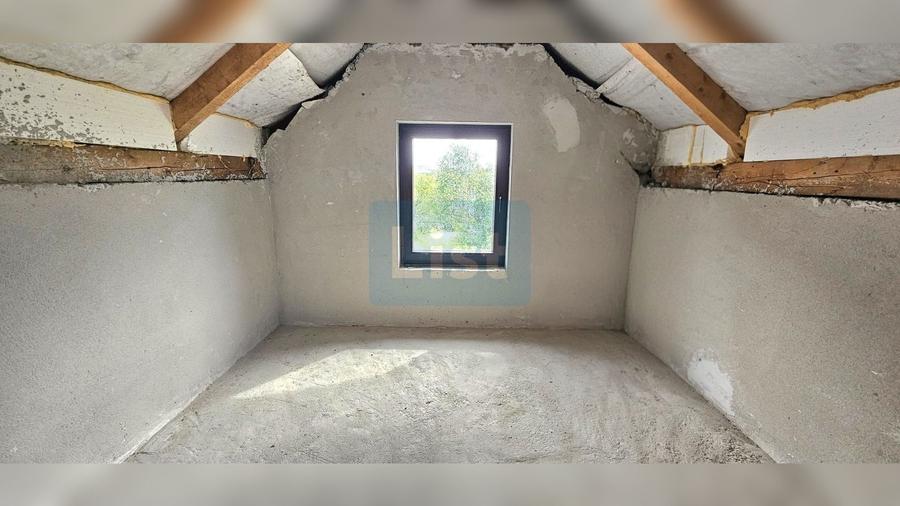 Teren de 936 mp, în Jelna