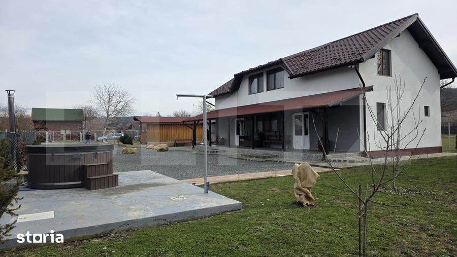 Casă cu 6 camere cu Teren 1113 Mp în Noșlac