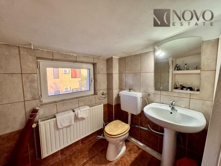 Casă cu 5 camere cu Canalizare în Vatra Luminoasă