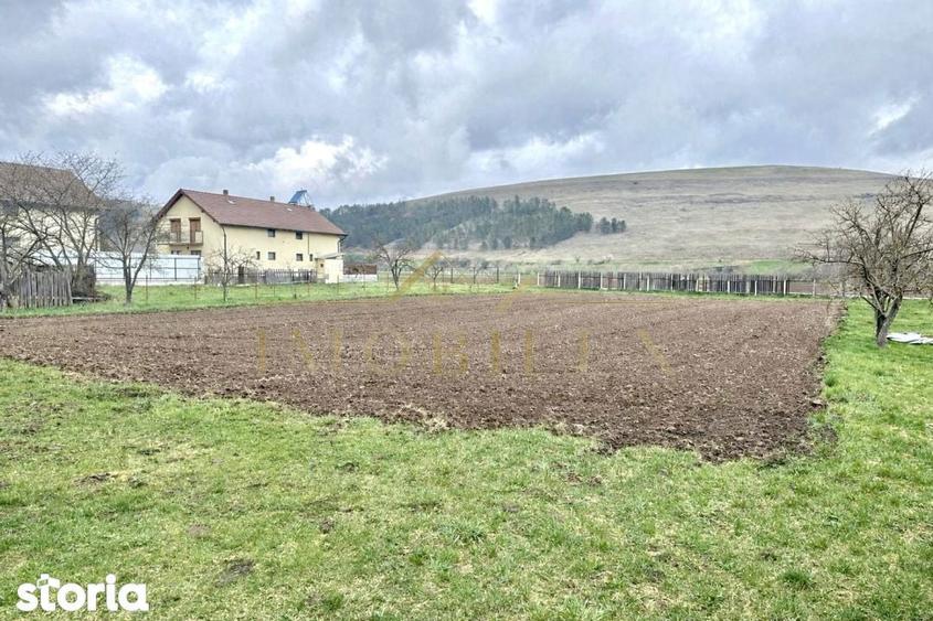 Teren de 2577 mp, în Gilău