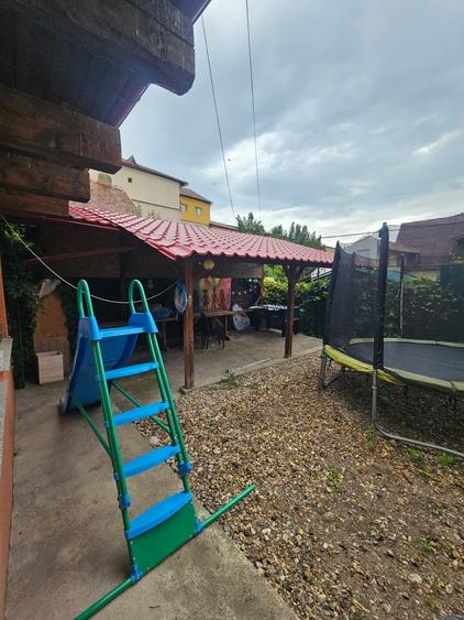 Casă individuală cu 4 camere cu Teren 430 Mp în Ultracentral