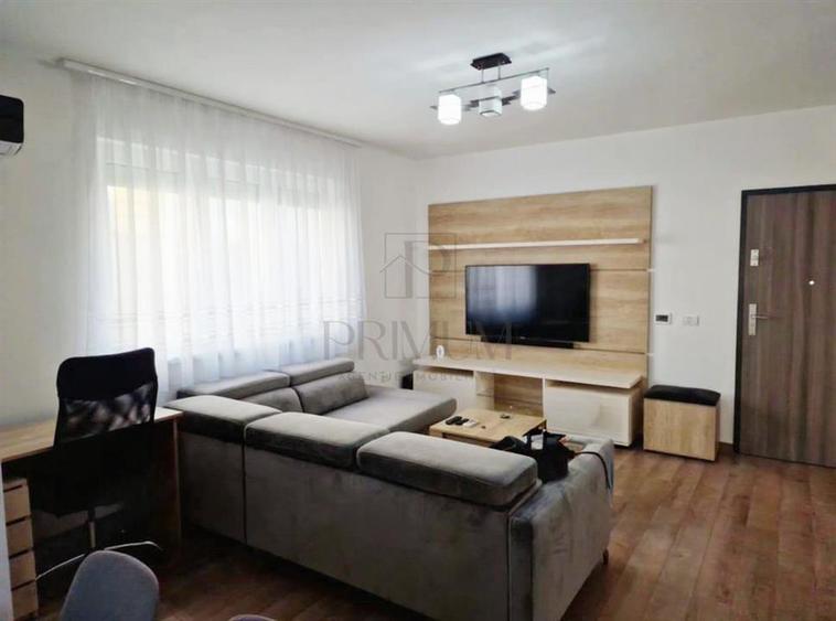 Apartament cu 3 camere decomandat, mobilat în Dumbrăvița — fotografia 3