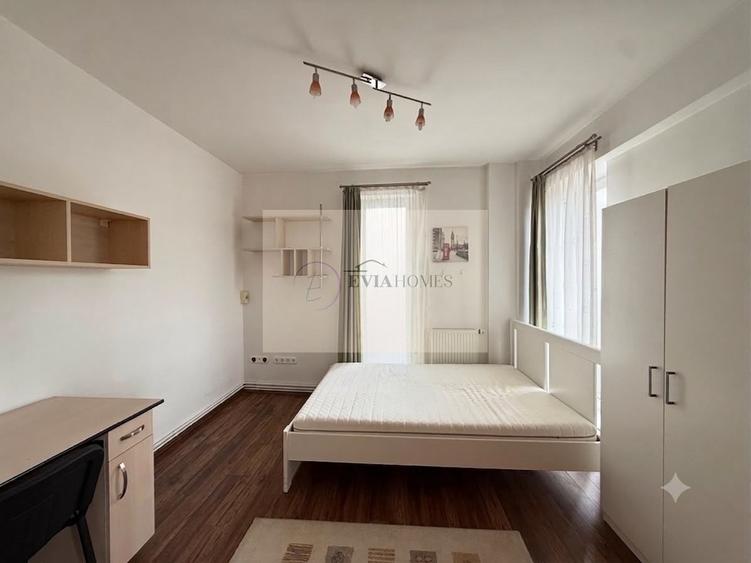 Apartament cu 4 camere decomandat, mobilat în Zorilor