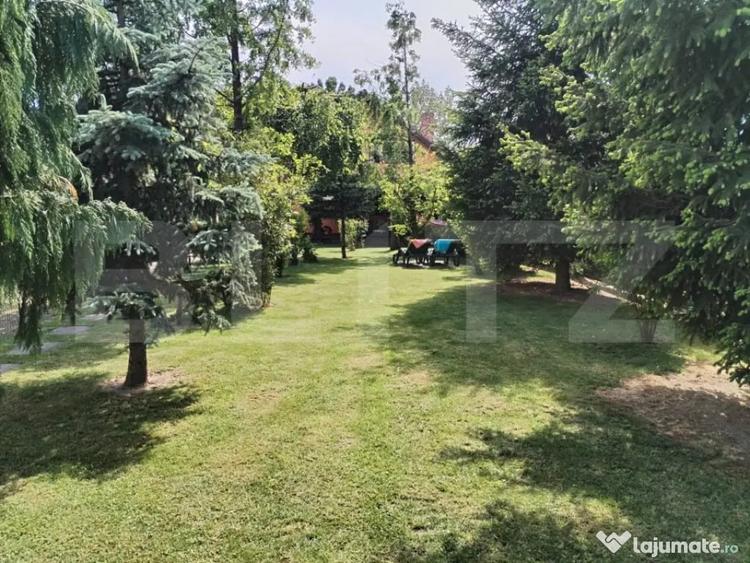 Casă cu 4 camere cu Teren 1241 Mp în Amați