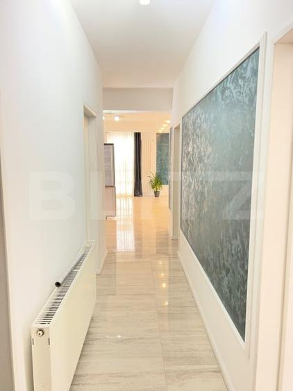 Apartament cu 3 camere decomandat, mobilat în Central