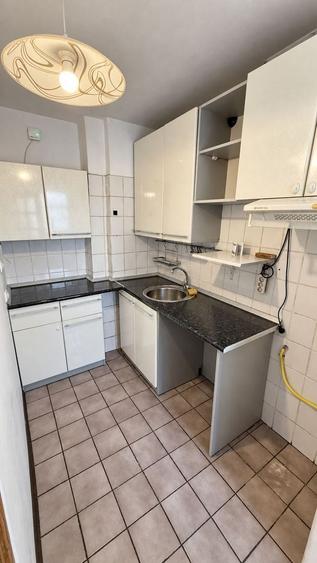 Apartament cu 2 camere decomandat în Moșilor