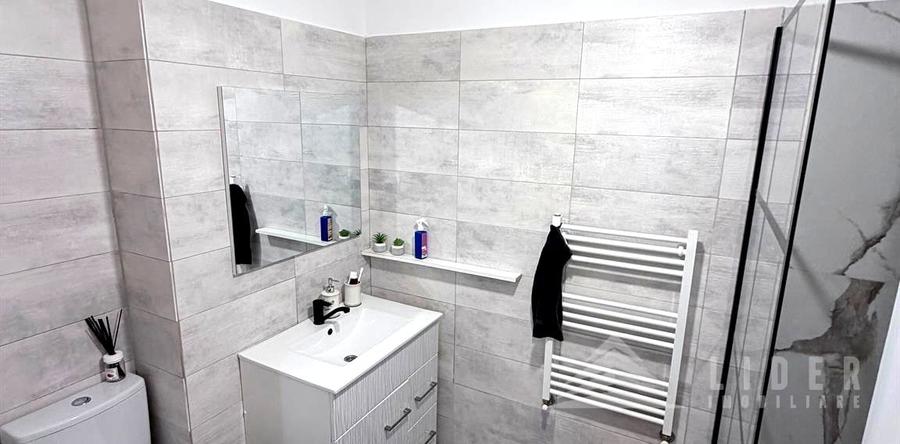 Apartament cu 2 camere semidecomandat, mobilat în Gheorgheni