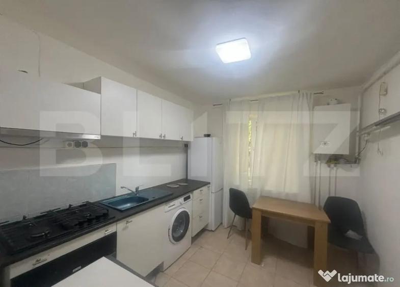 Garsonieră decomandată în Micro 14
