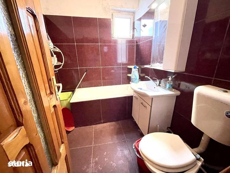 Apartament cu 3 camere decomandat în Republicii