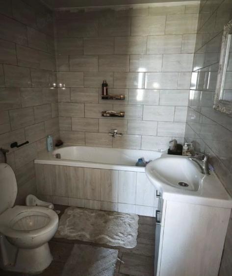 Casă cu 2 camere cu Teren 5500 Mp în Frătăuții Vechi