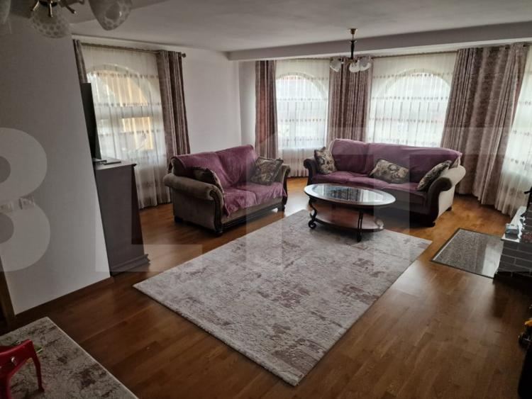 Casă cu 5 camere cu Teren 2252 Mp în Coșula