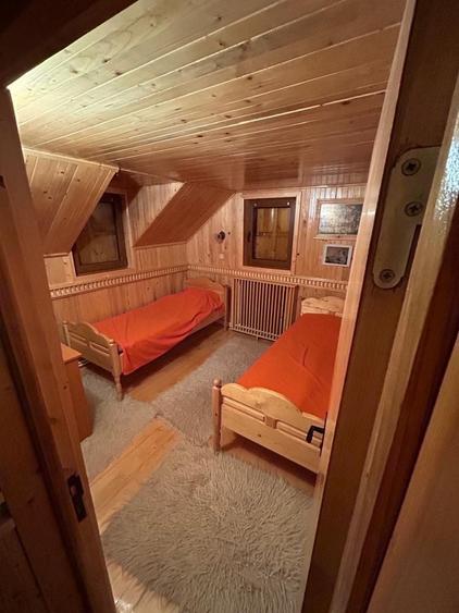 Casă cu 4 camere în Piatra
