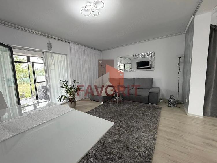 Casă cu 5 camere cu Teren 250 Mp în Utvin