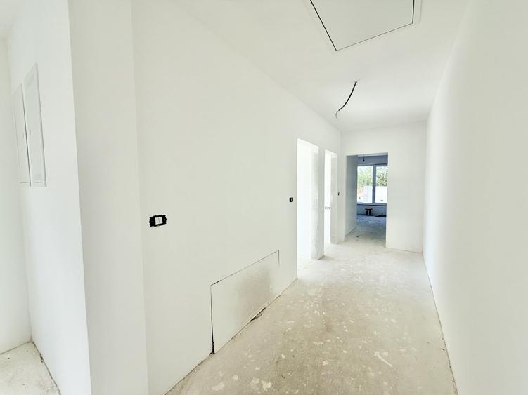 Duplex cu 4 camere cu Teren 415 Mp în Moșnița Nouă