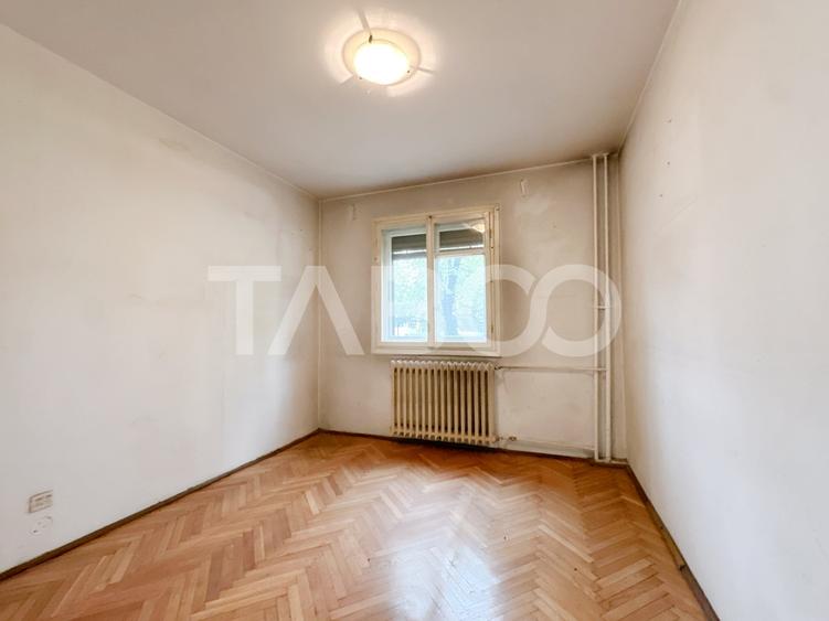 Apartament cu 3 camere semidecomandat în Gheorgheni