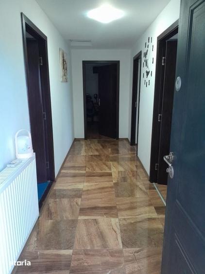 Casă cu 6 camere cu Teren 580 Mp în Central