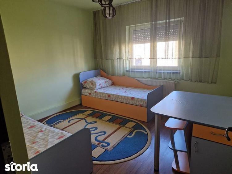 Apartament cu 3 camere în Micălaca