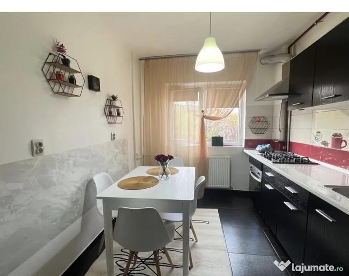 Apartament cu 2 camere semidecomandat în Sebastian
