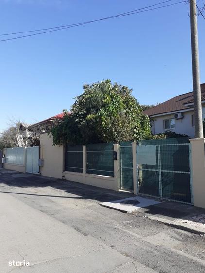 Casa de vanzare 6 camere si anexa 3 camere in Mangalia - 1