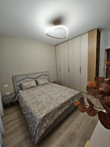 Apartament cu 2 camere decomandat în Runcu
