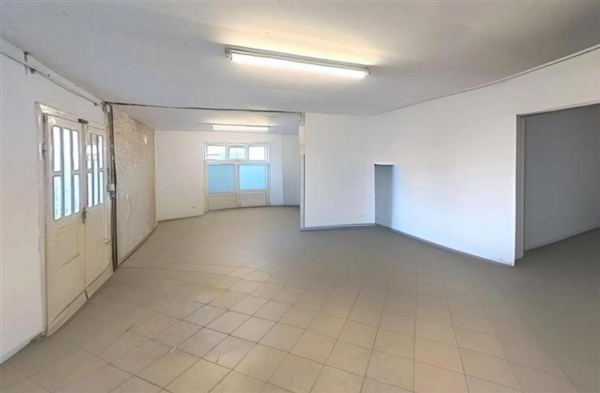 Spațiu industrial, de 790 mp, în Exterior Est