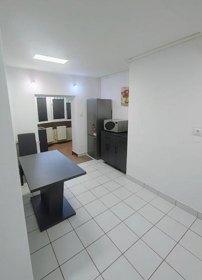 Garsonieră decomandată în Păcii
