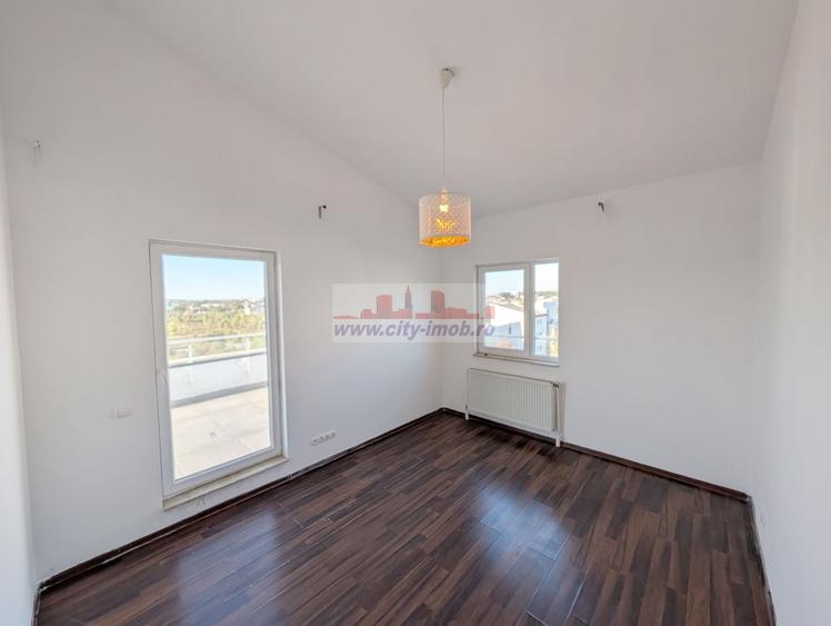Apartament cu 2 camere semidecomandat în Băneasa