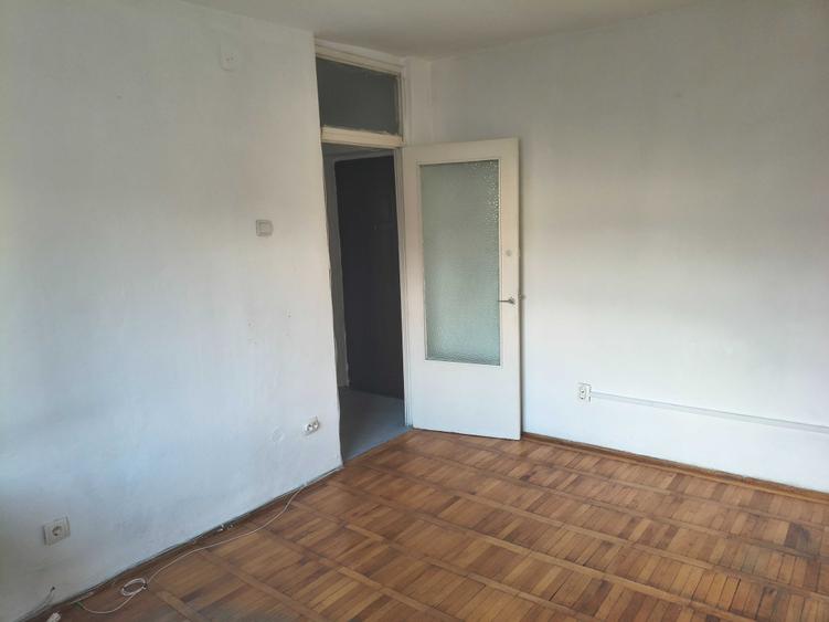 Garsonieră decomandată în Exterior Vest