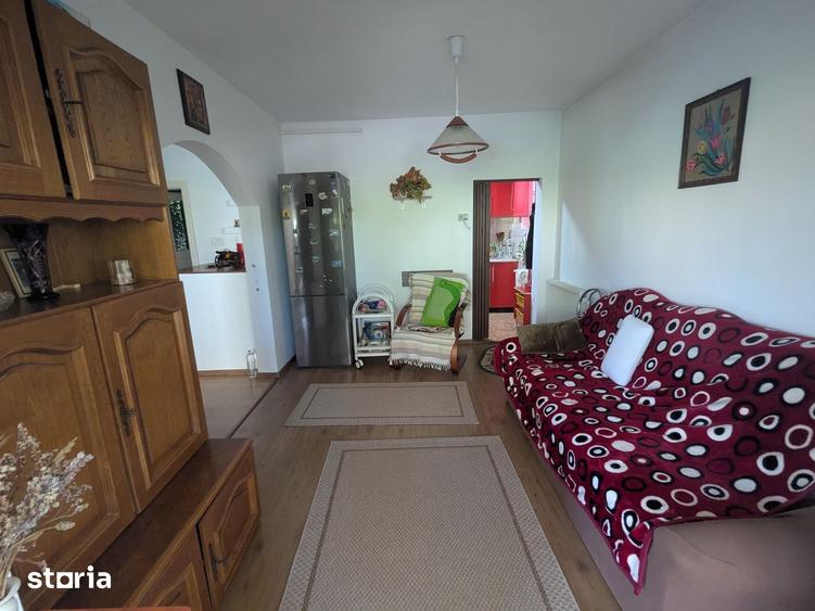 Casă cu 3 camere cu Teren 250 Mp în Central